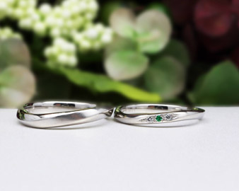 結婚指輪（彫金工法）カラーダイヤモンド彫り留めつや消し鏡面