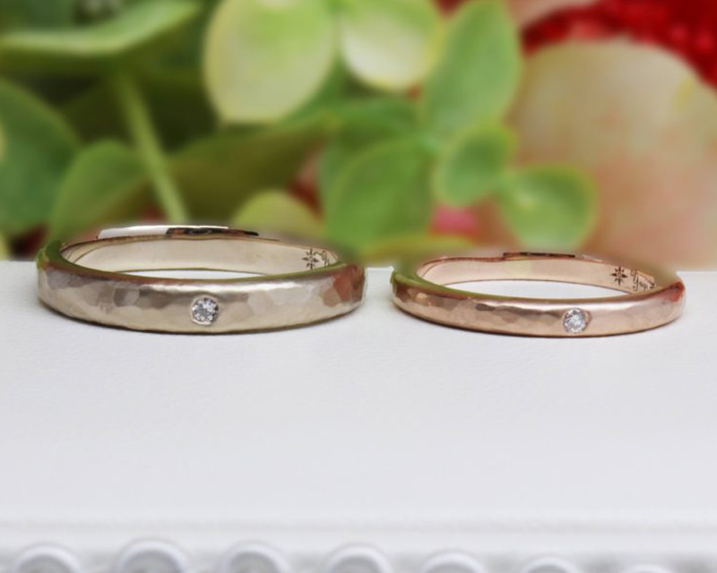 結婚指輪（彫金工法）ダイヤモンド伏込み留めハンマー鏡面