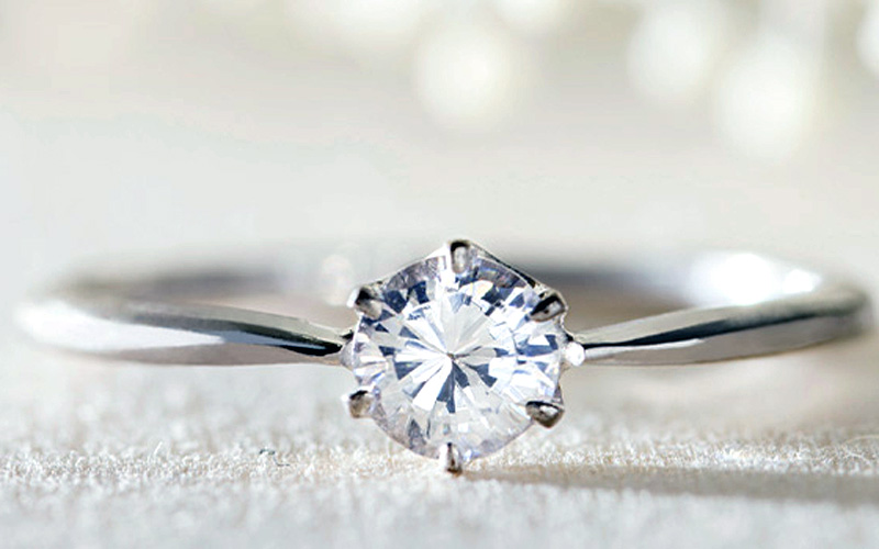 オリジナルの婚約指輪
