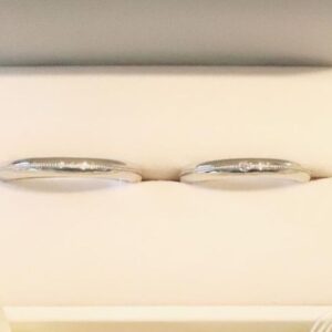 シンプルで清楚な結婚指輪