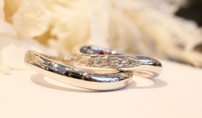 img_wedding-ring-handmade-design_03 | 工房Smith札幌 ダイヤモンドを贅沢にあしらったデザイン