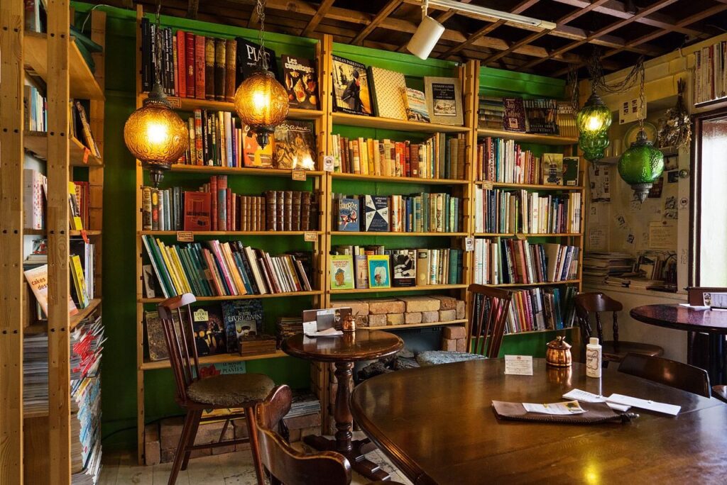 book | 工房Smith札幌 Brown Books Cafe