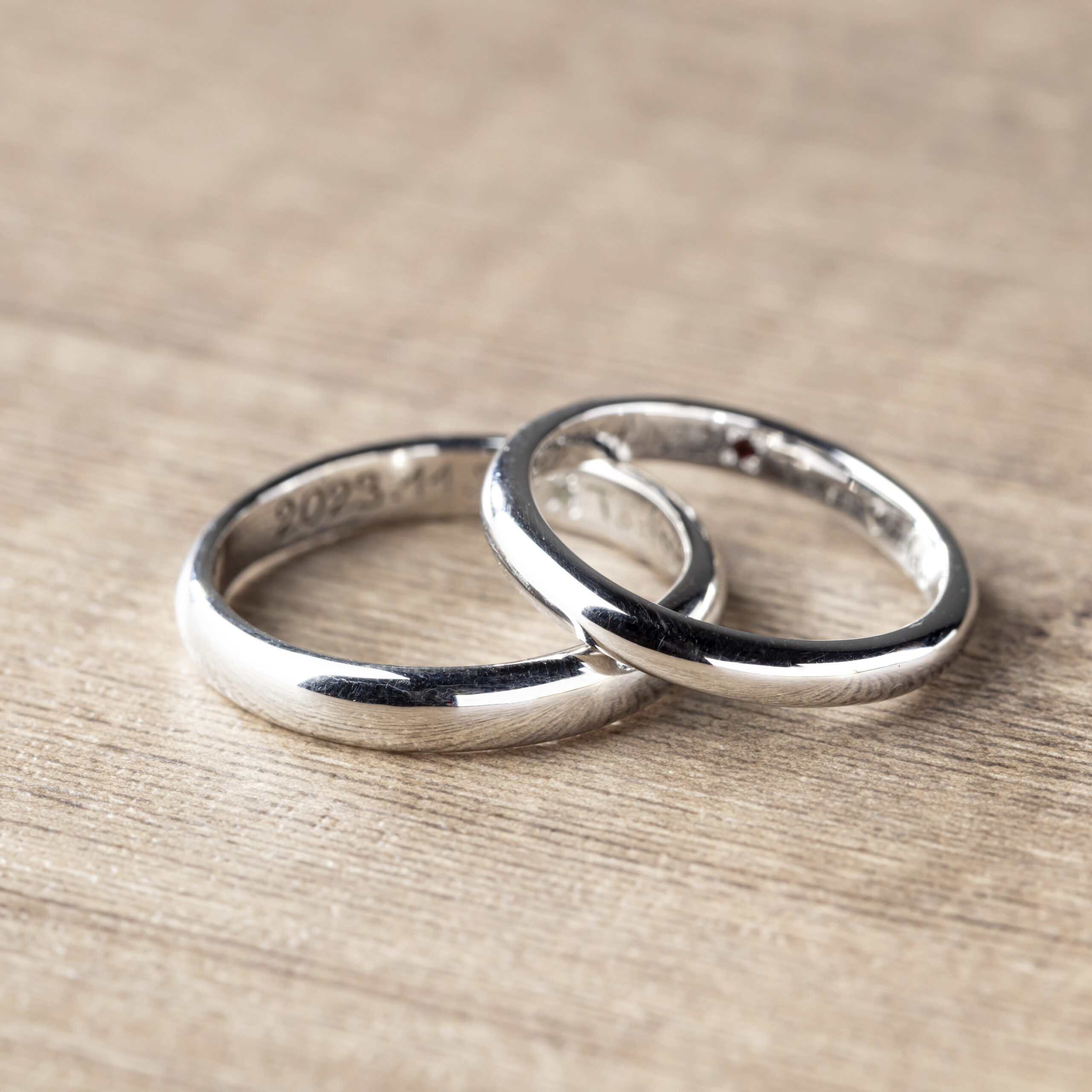 結婚指輪（彫金工法）シークレットストーンレーザー刻印鏡面