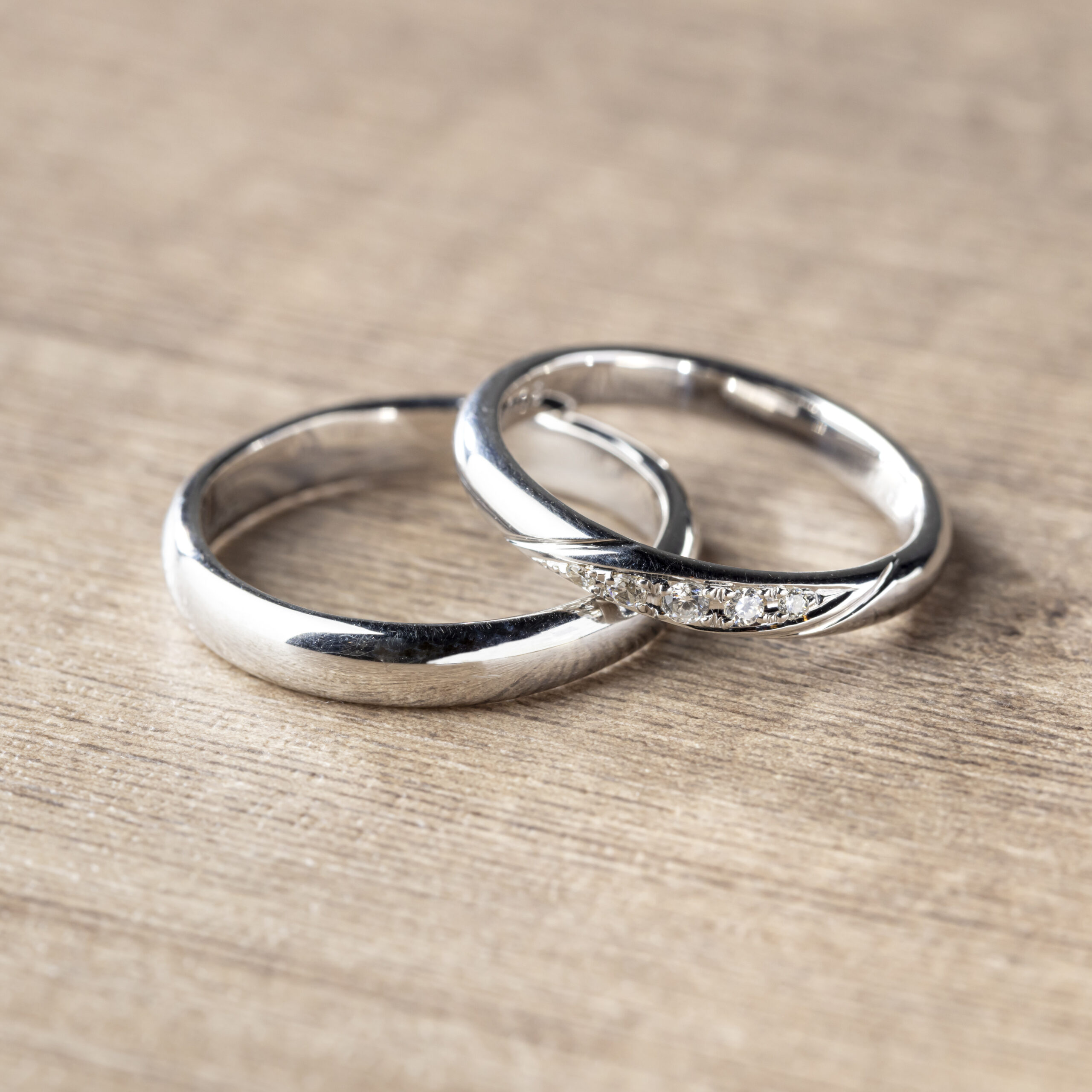 結婚指輪（彫金工法）ダイヤモンド彫り留め鏡面