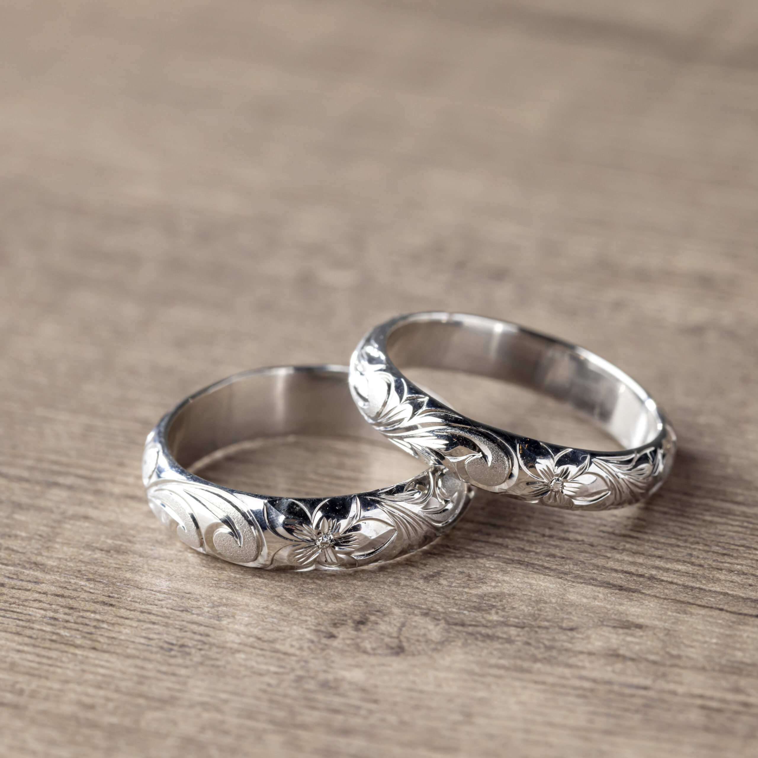 結婚指輪（彫金工法）ハワイアン鏡面