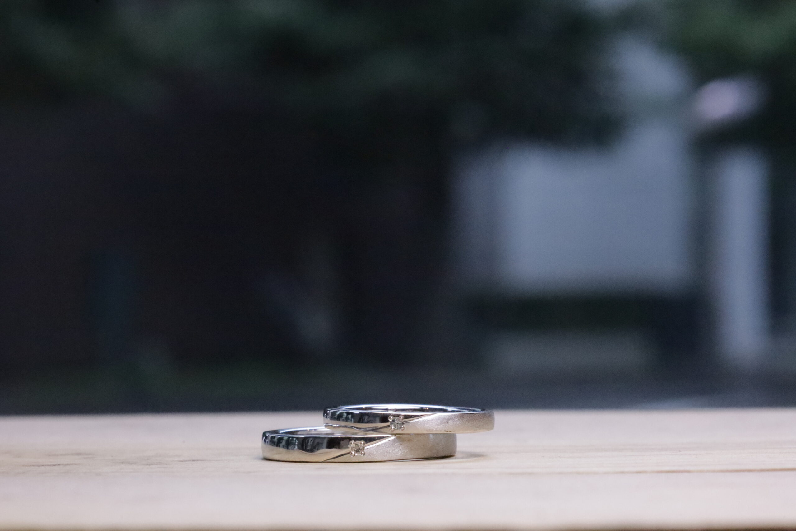 ペアリング（彫金工法）ダイヤモンドななこ留めカラーコーティングスターダストライン加工鏡面