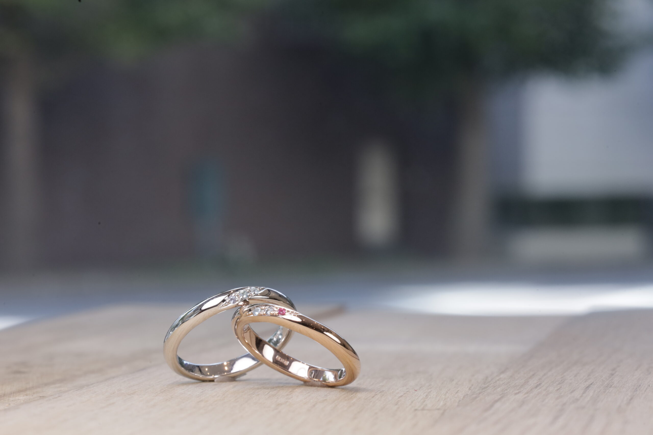 2023.ホリデーコース／ペアリング（彫金工法）サファイアシークレットストーンななこ留め彫り留めスターダスト鏡面