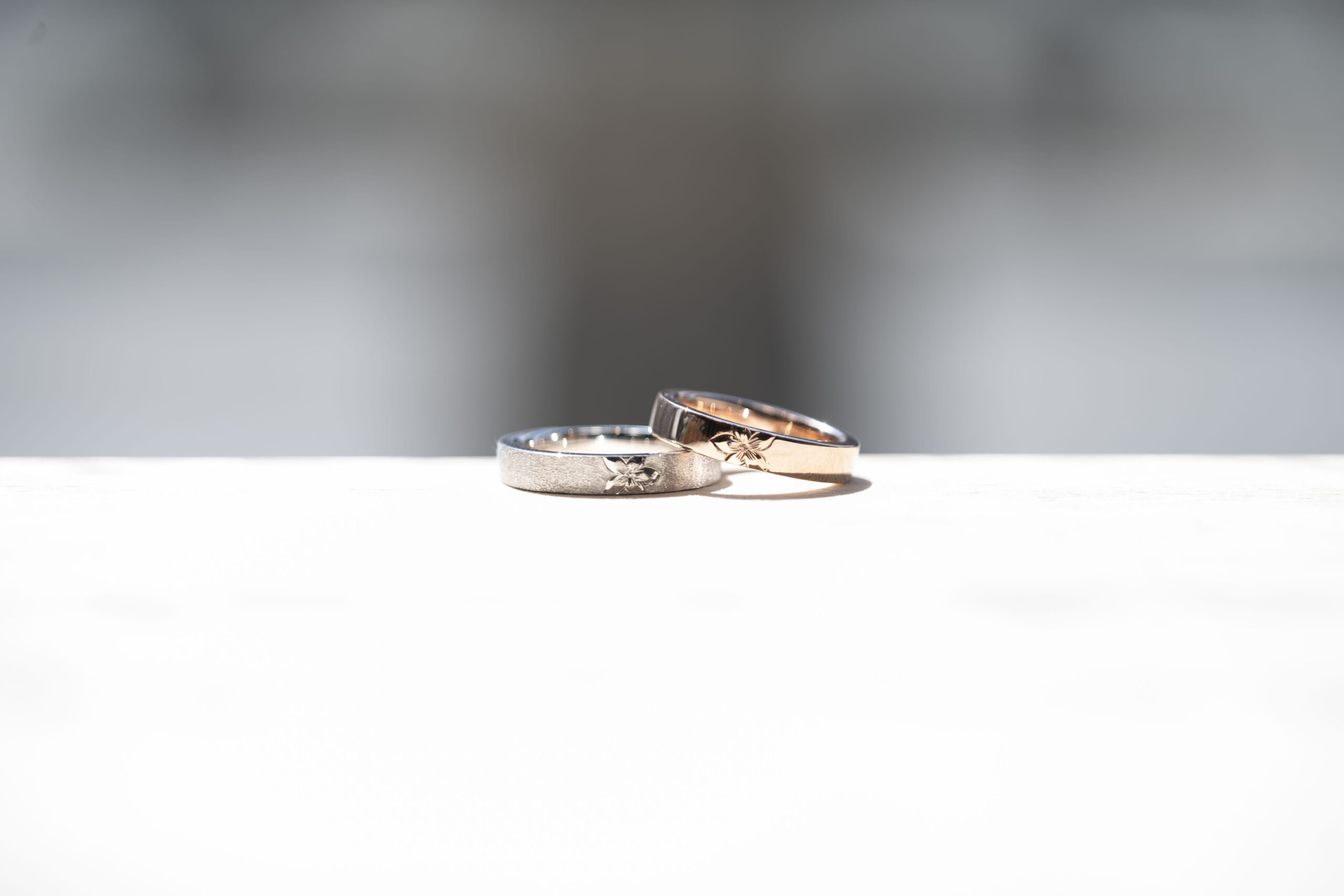 ペアリング（彫金工法）カラーコーティングスターダストハワイアンワンポイントモチーフ鏡面