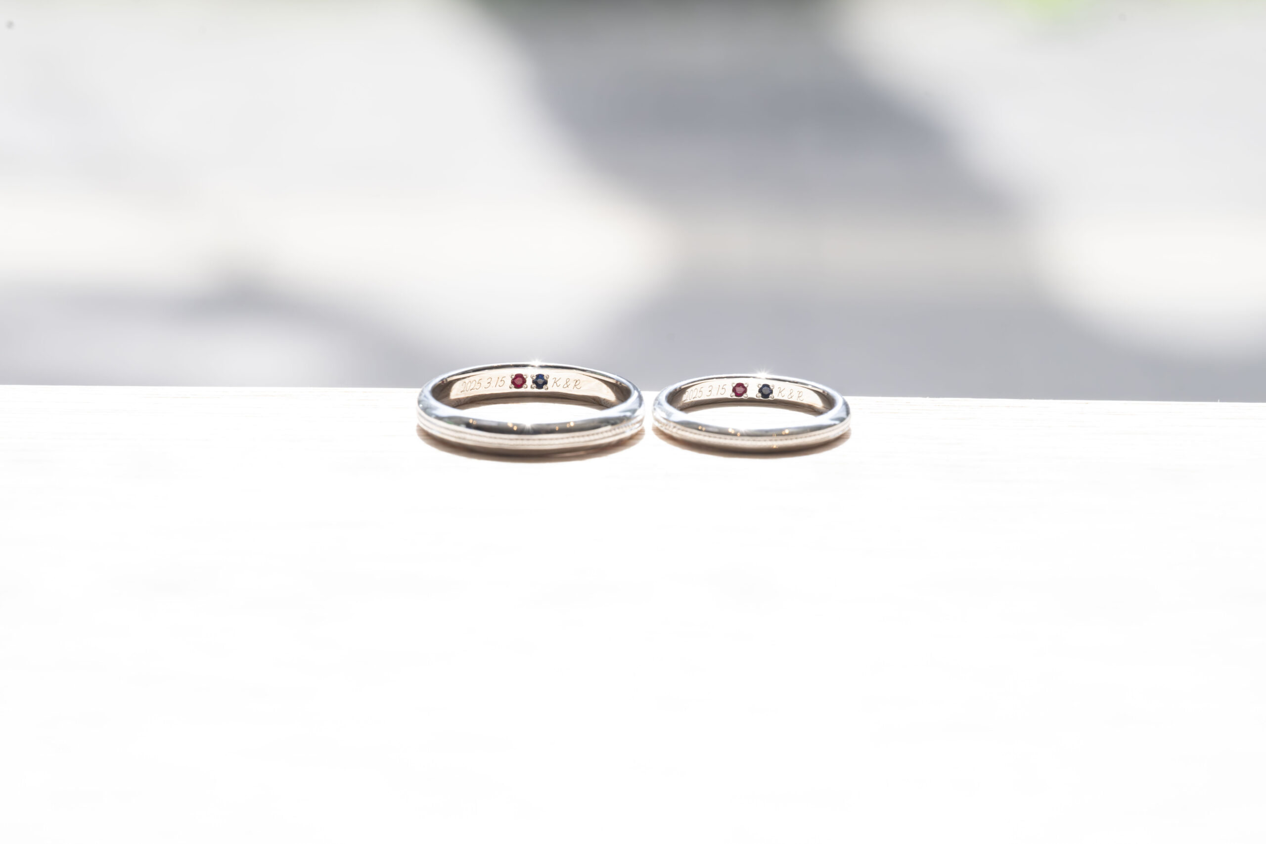 ペアリング（彫金工法）サファイアルビーシークレットストーンミル打ちレーザー刻印鏡面