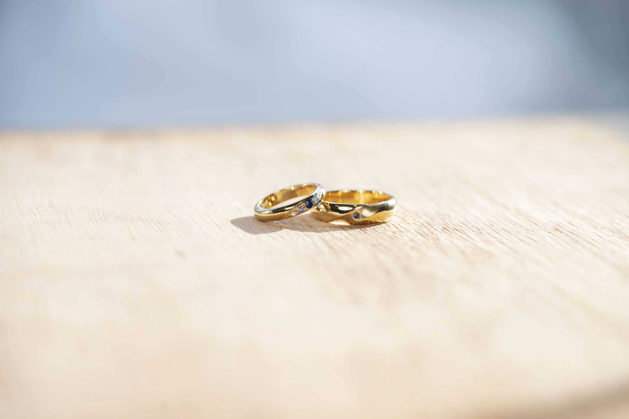 ペアリング（彫金工法）アメジストサファイア伏込み留め彫り留めカラーコーティングスターダストメビウス鏡面