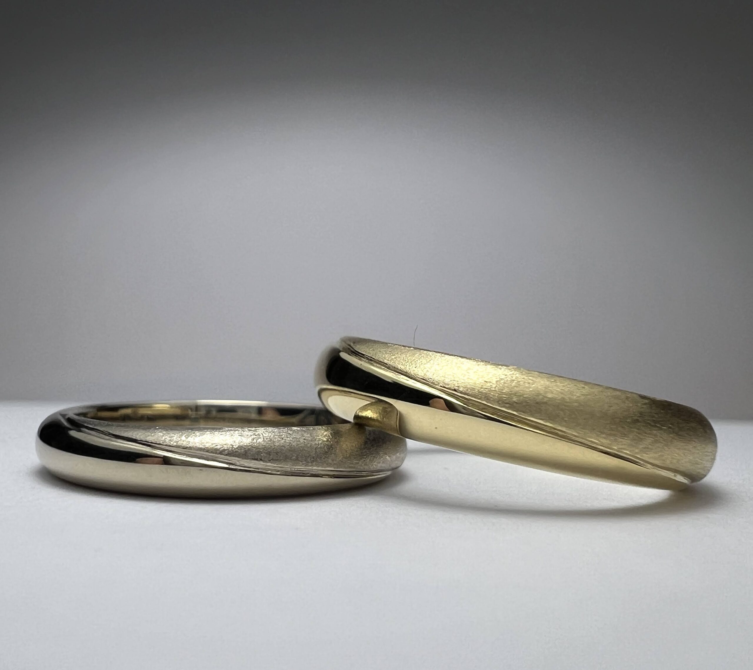 結婚指輪（彫金工法）スターダストライン加工鏡面