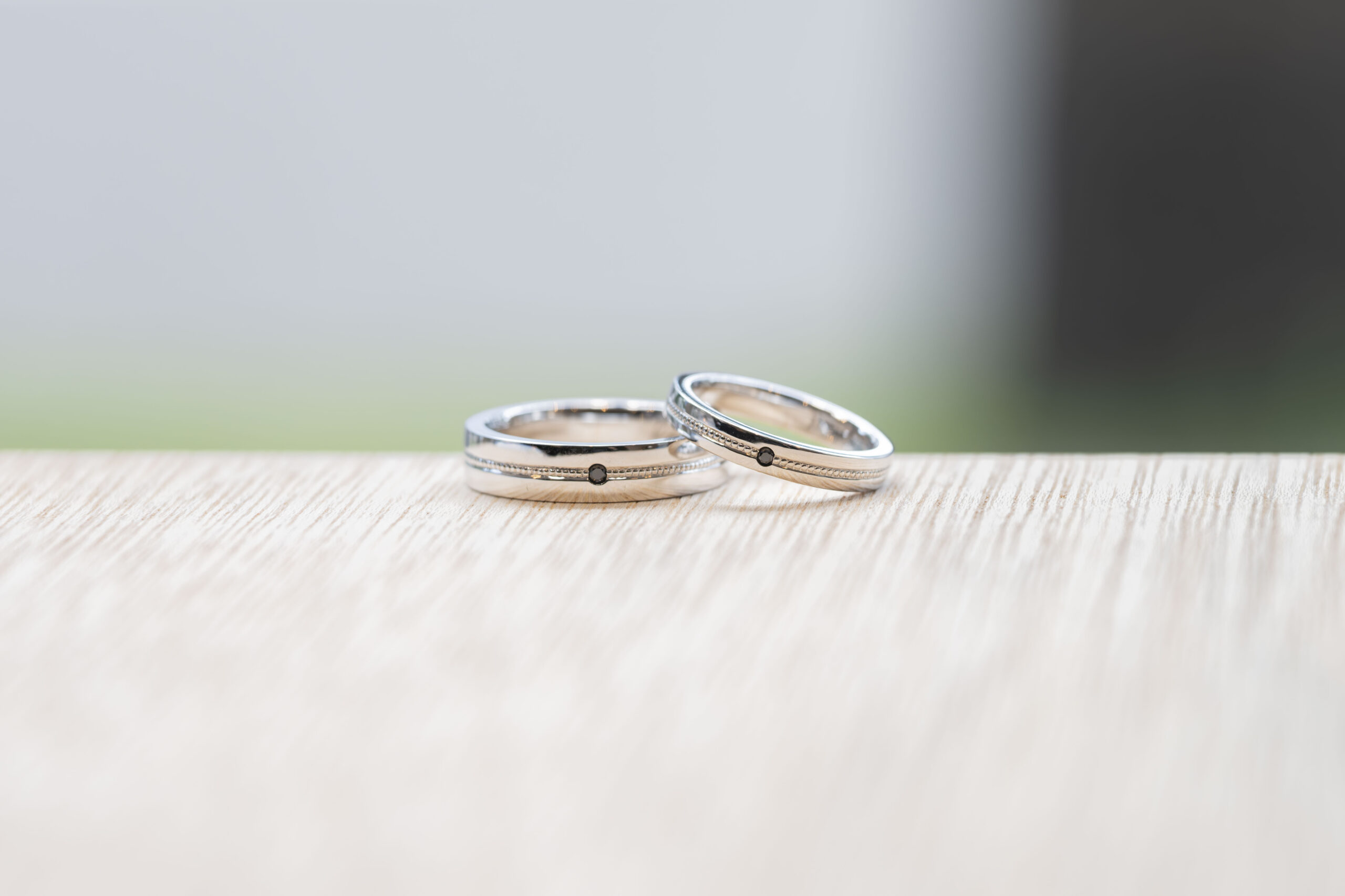 ペアリング（彫金工法）ダイヤモンド伏込み留めミル打ち鏡面