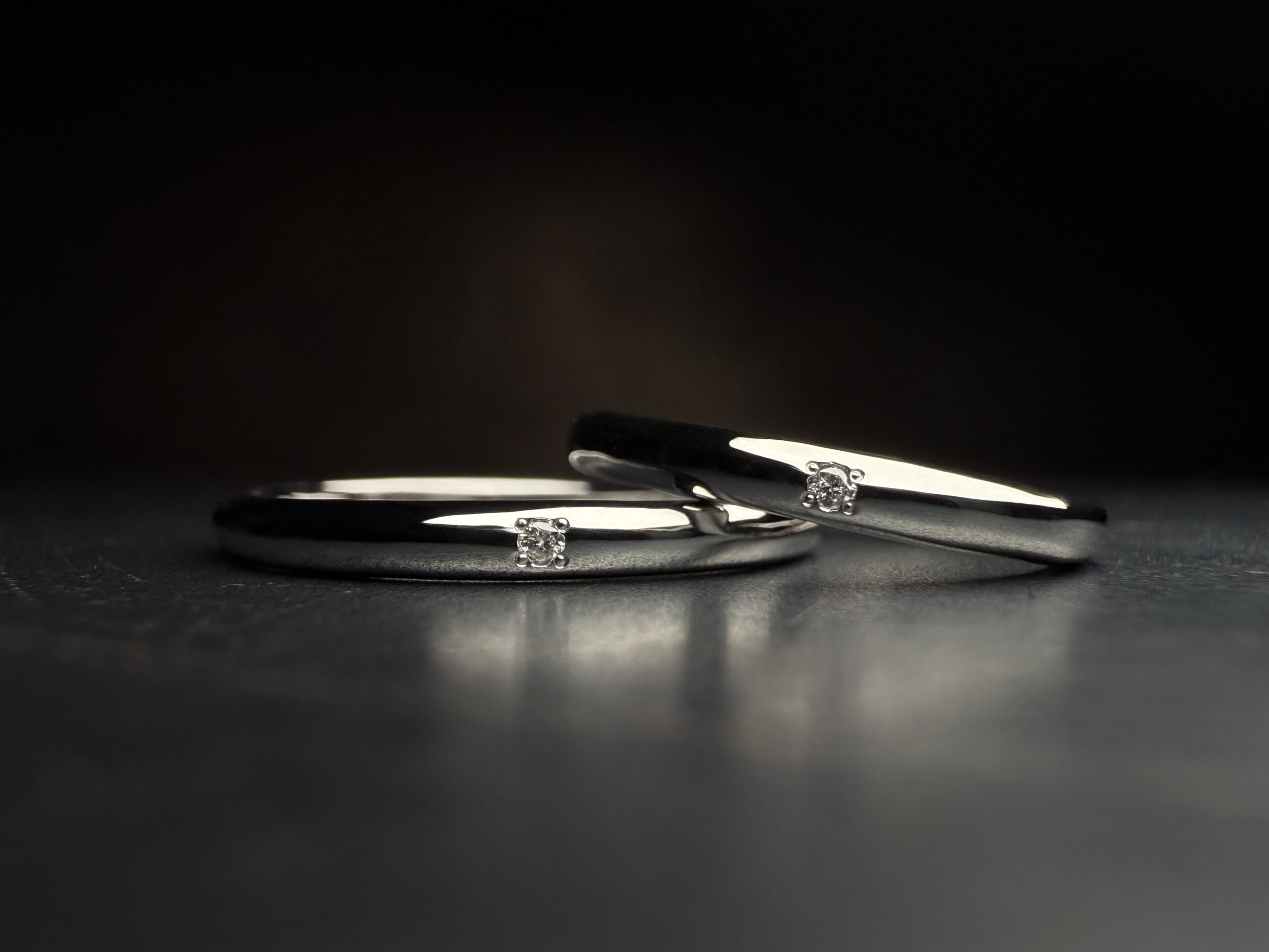 結婚指輪（彫金工法）ダイヤモンドななこ留め鏡面