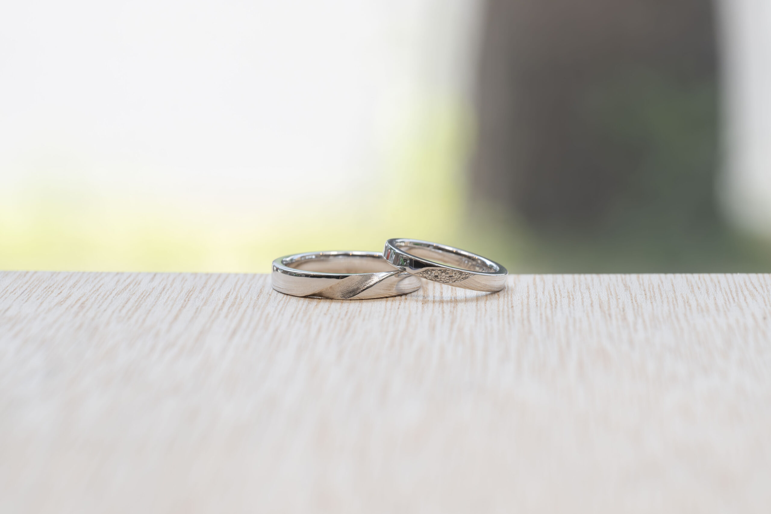 ペアリング（WAX工法）ダイヤモンドムーンストーン彫り留めメビウス